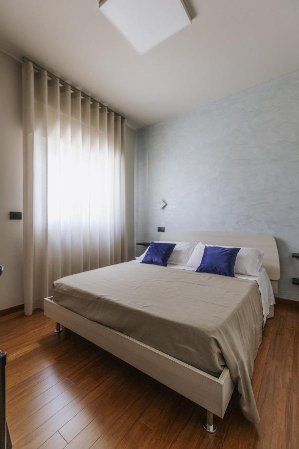 Double Room,1299066406:JPEG