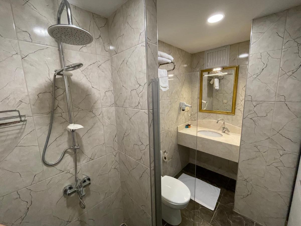 Deluxe Üç Kişilik Oda - Deniz Manzaralı