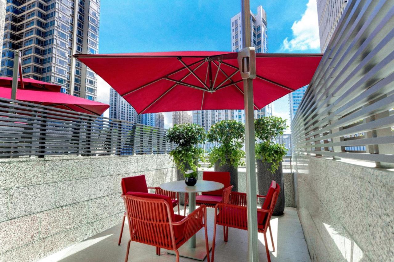 Deluxe Terrace King Room