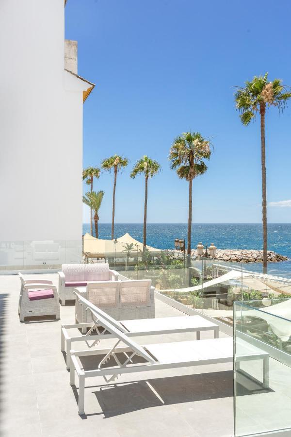 Deluxe Three-Bedroom Apartment Sea View Hot Tub