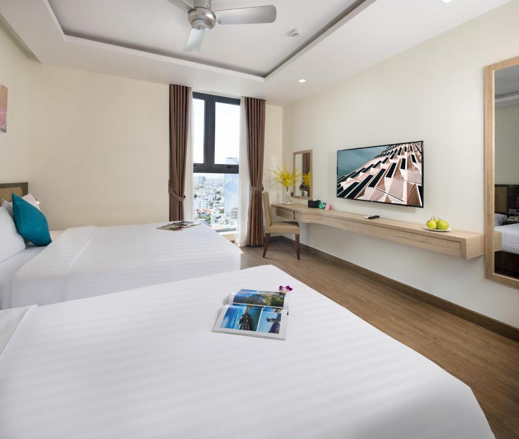 Deluxe Double or Twin Room City View