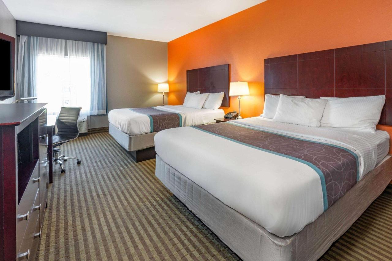 Deluxe Queen Room with Two Queen Beds