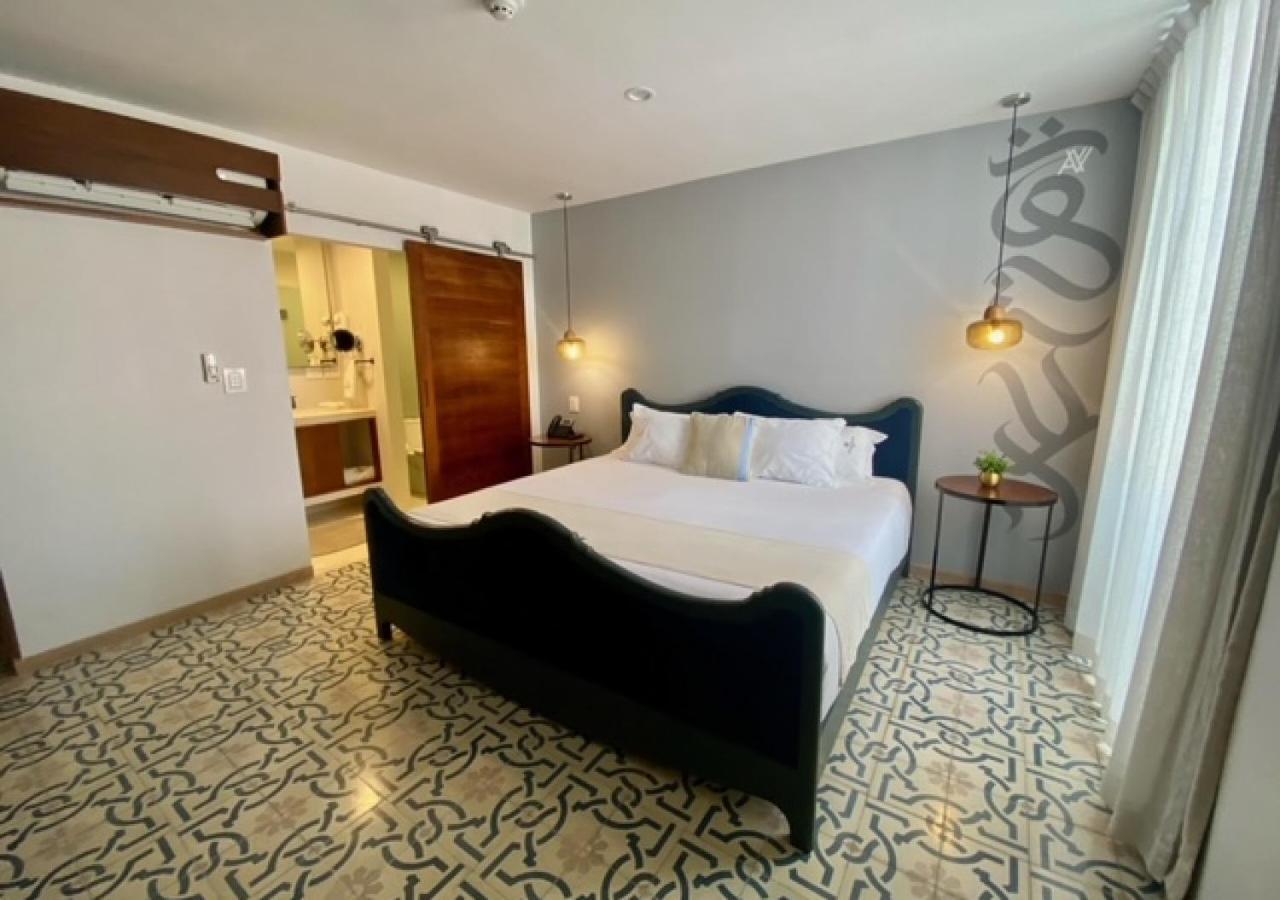 Superior King Room