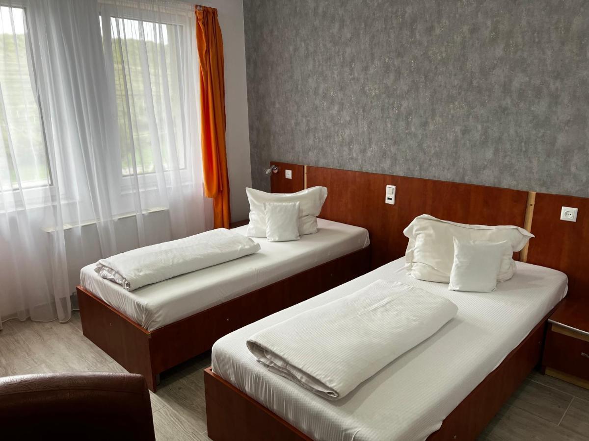Standard Zweibettzimmer