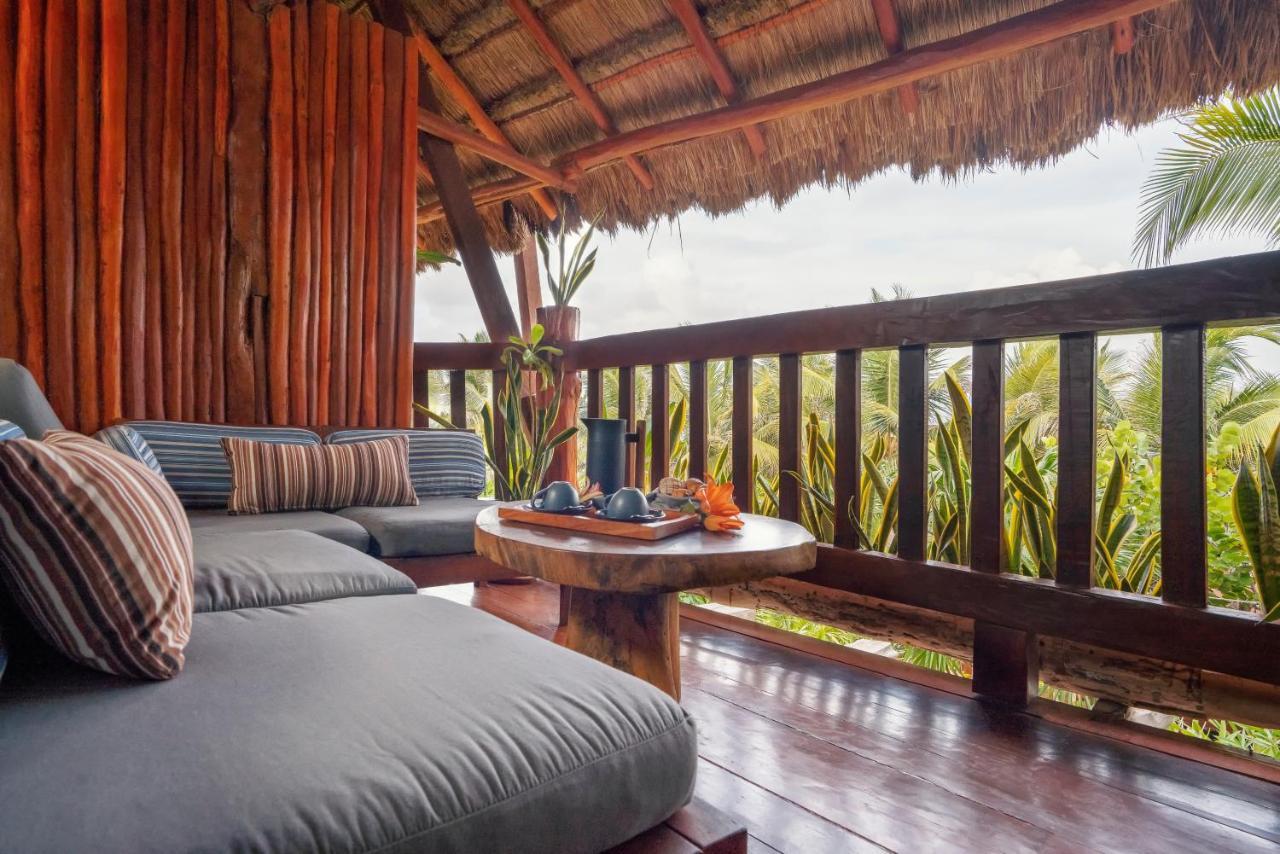Partial Ocean view Room King 2nd Floor