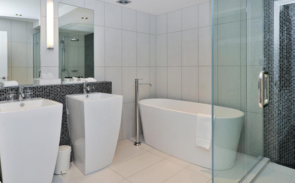 Swan King