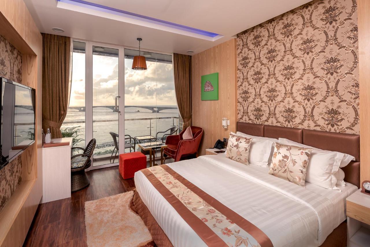 Deluxe Double Room with Balcony and Sea View (Free Return Airport Transfer and 10% off on Food & Beverage)