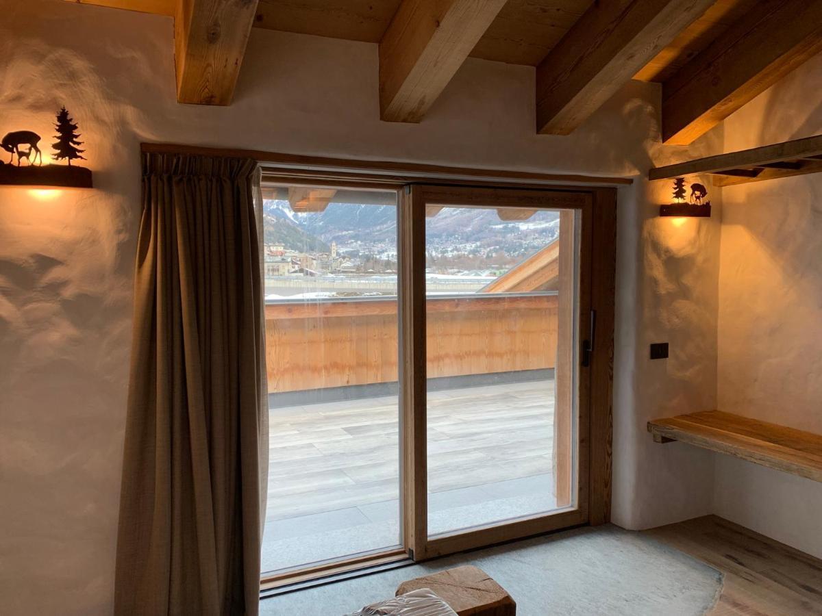 King Room with Mountain View
