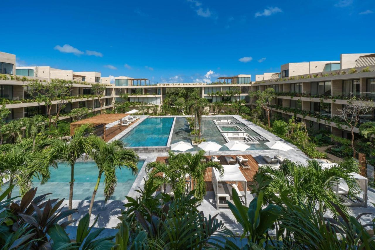 Apartment Pool View