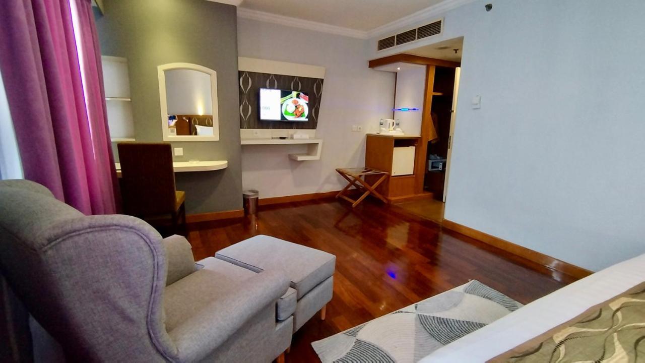 Junior Suite Room with Shower,1616450308:JPEG