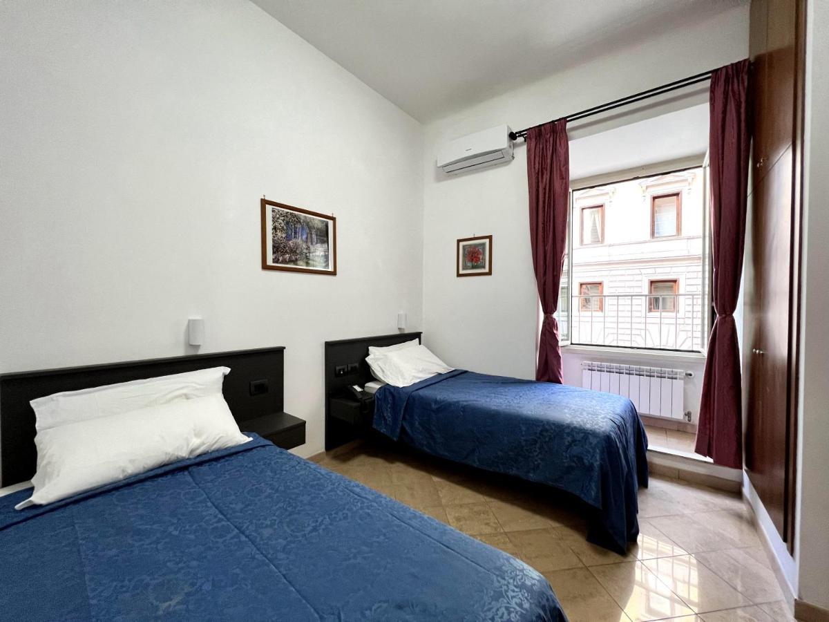 Twin Room with Private External Bathroom,1303865752:JPEG