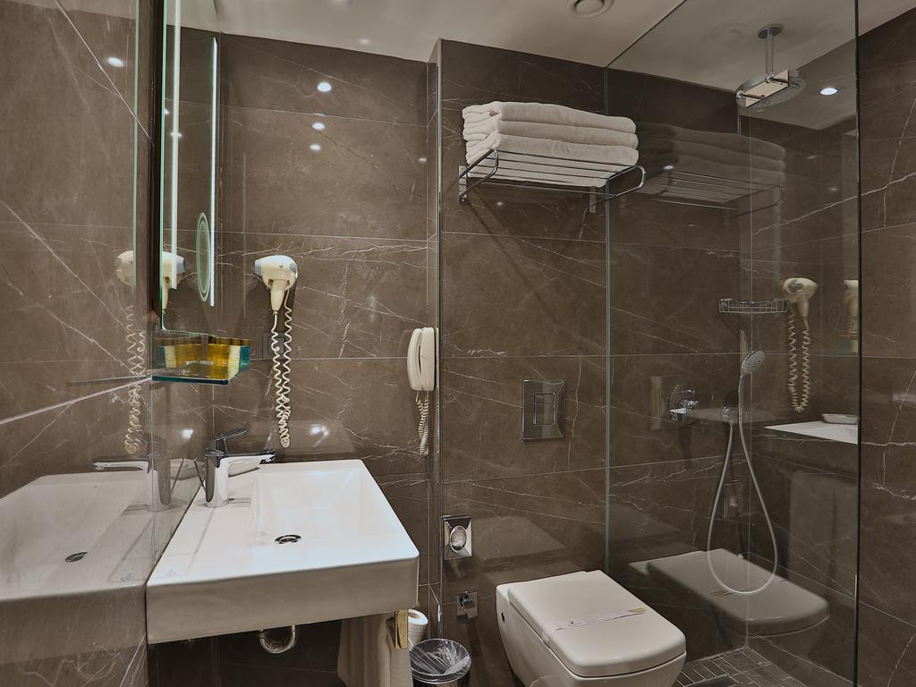 Standard Double or Twin Room,1625480875:JPEG