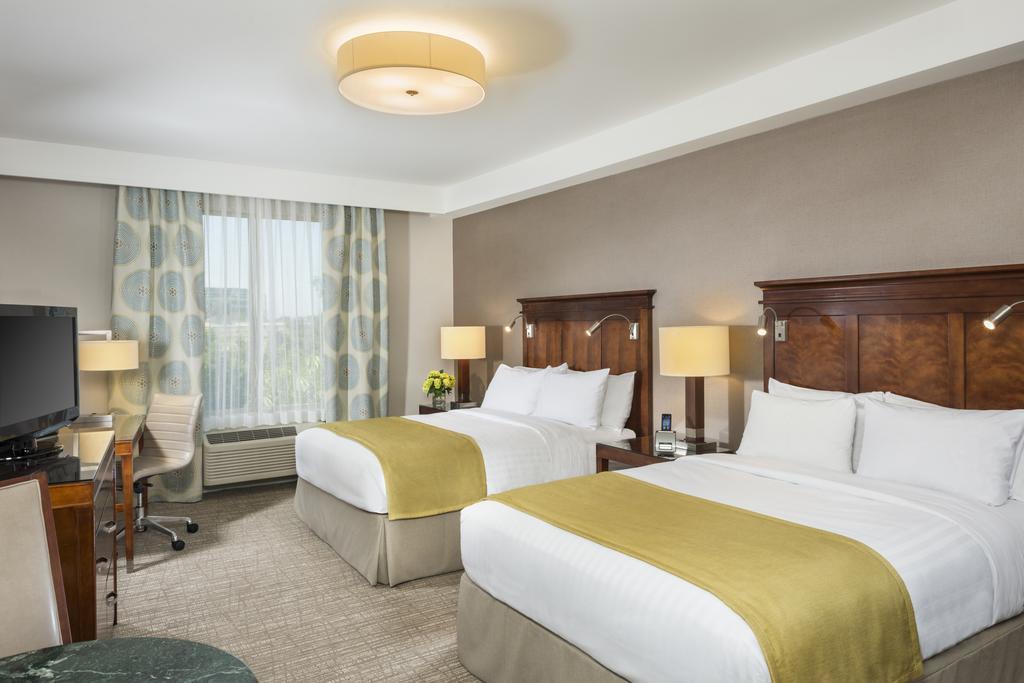 Deluxe Queen Room Two Queen Beds