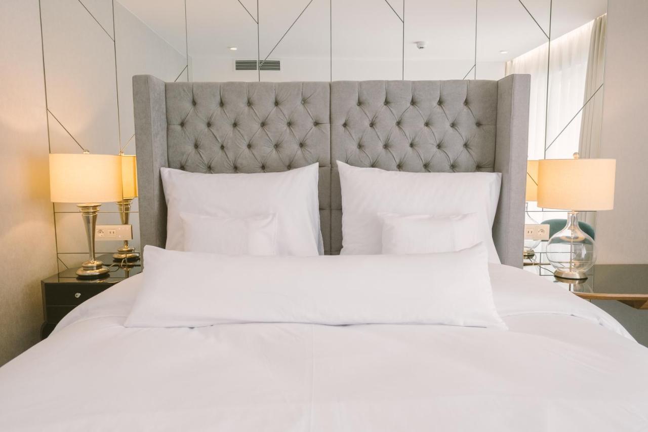 Deluxe Double Room with Bath