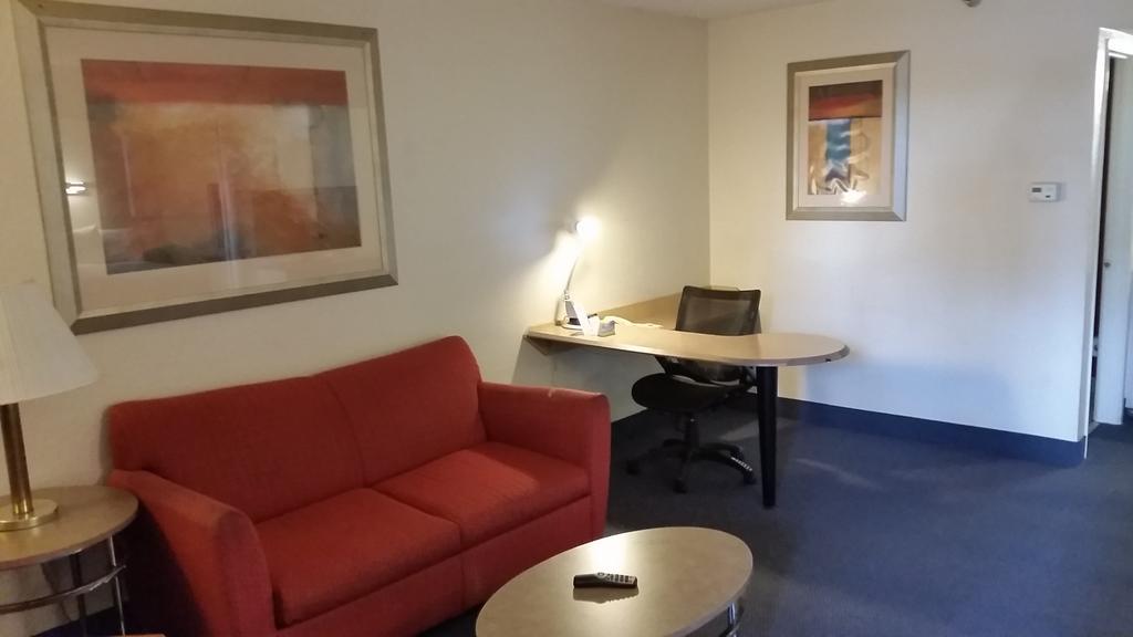 Studio Suite with Two Queen Beds - Non-Smoking