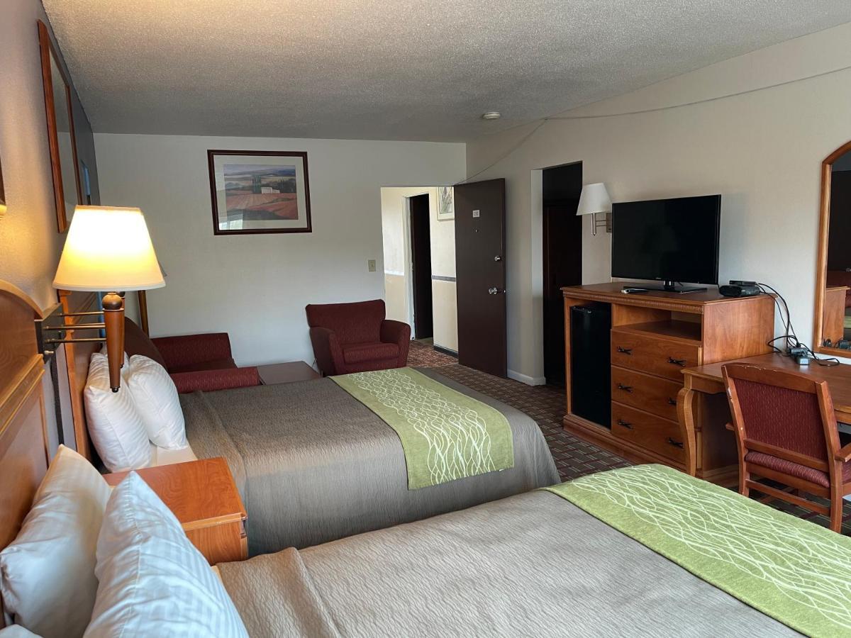 Queen Room with Two Queen Beds
