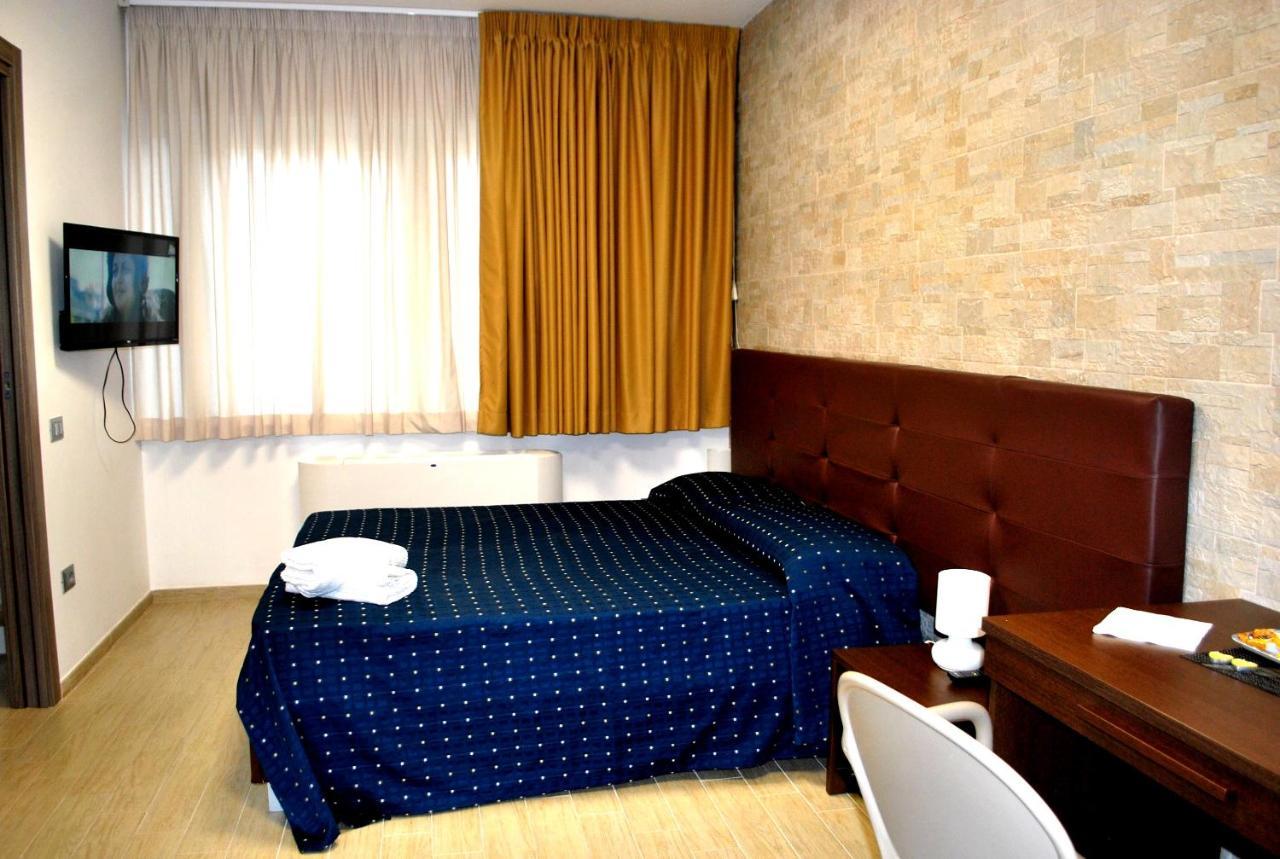 Chambre Deluxe (2 Adultes + 1 Enfant)