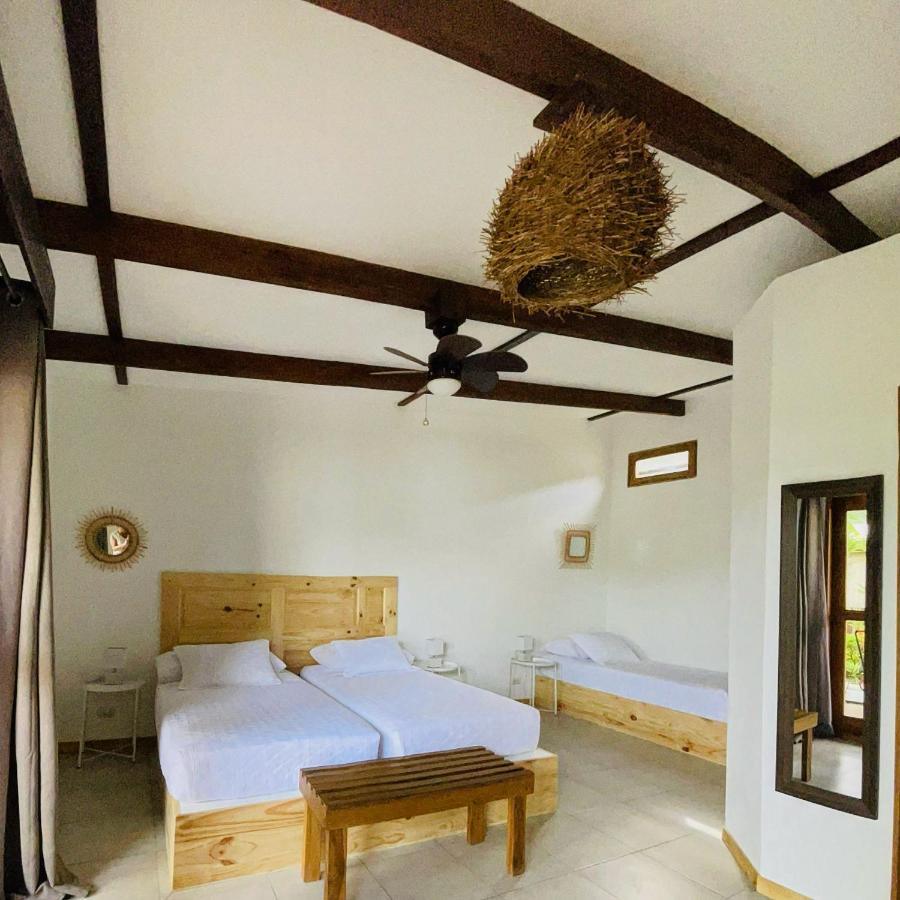 Deluxe Room,1305421291:JPEG