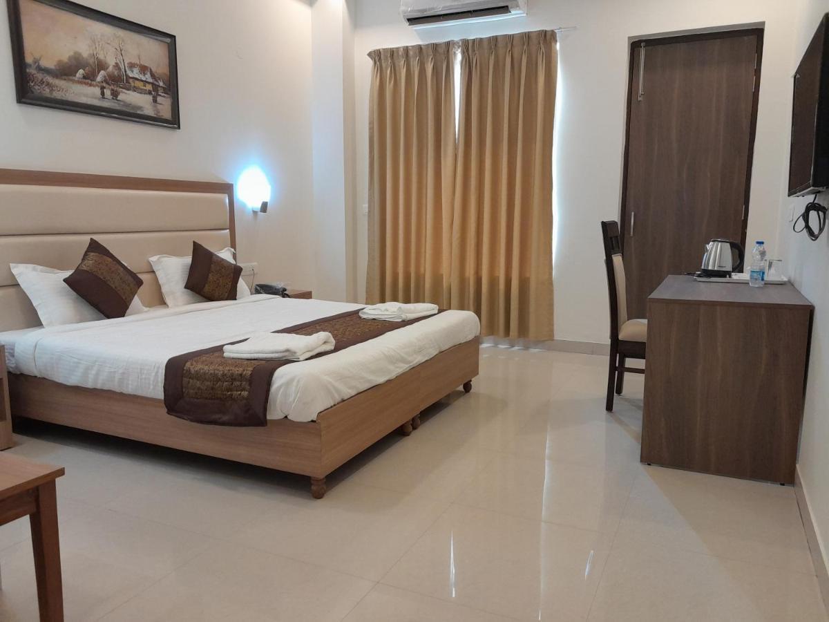 Superior King Room