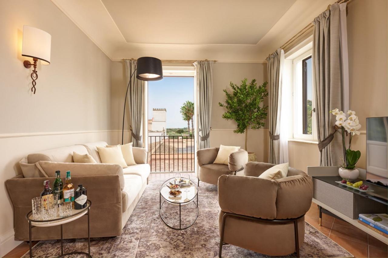 Suite with Pool View