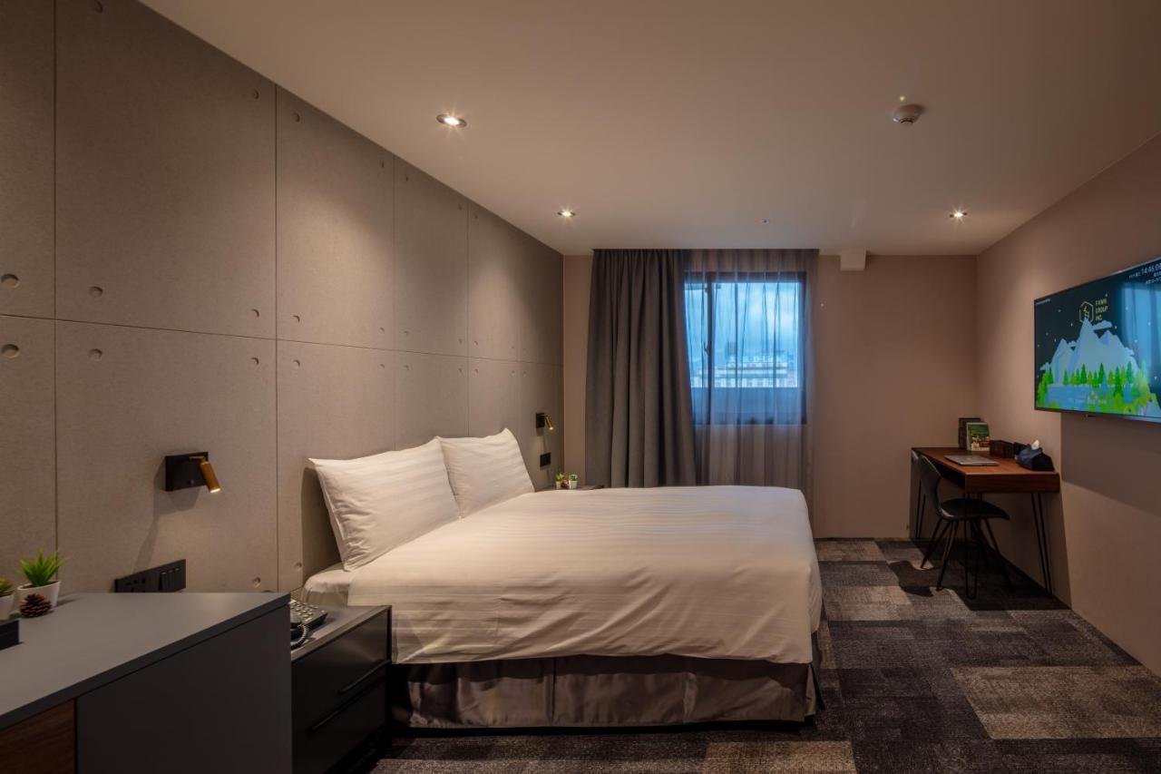 Premium Double Room,1327413101:JPEG