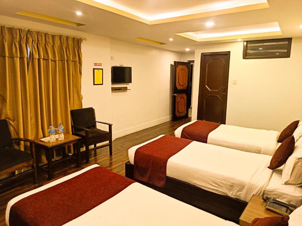 Deluxe Triple Room