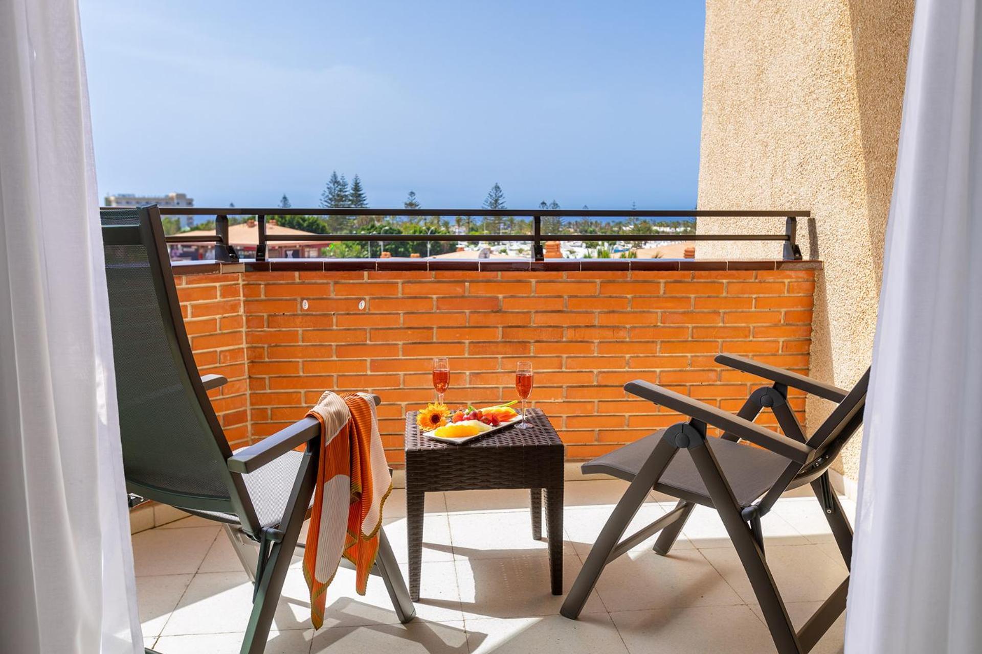 Double Room with Pool View
