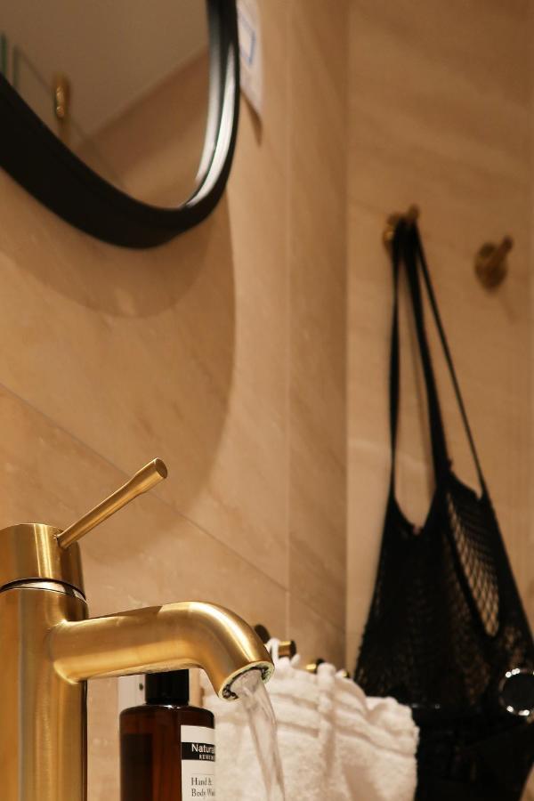 Superior Double Room,1516317421:JPEG