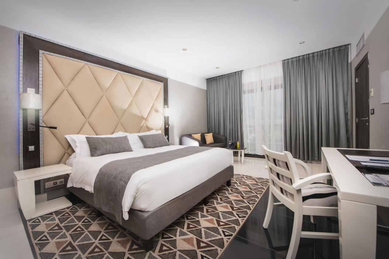 Superior King Room,1310027521:JPEG
