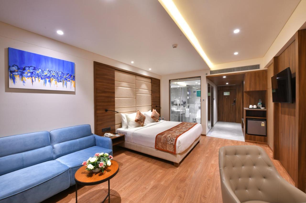 Club Room