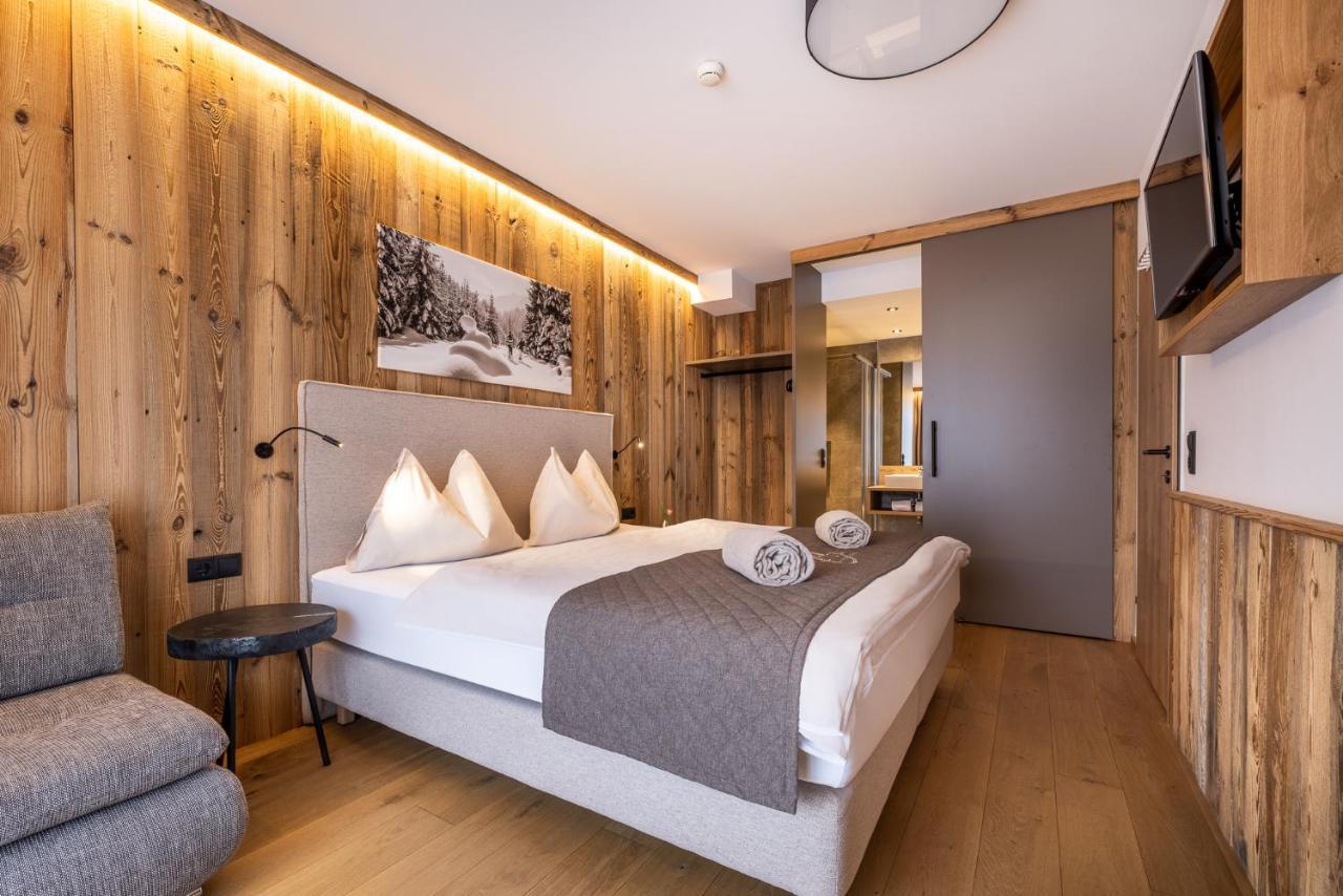 Comfort Two-Bedroom Apartment with Balcony