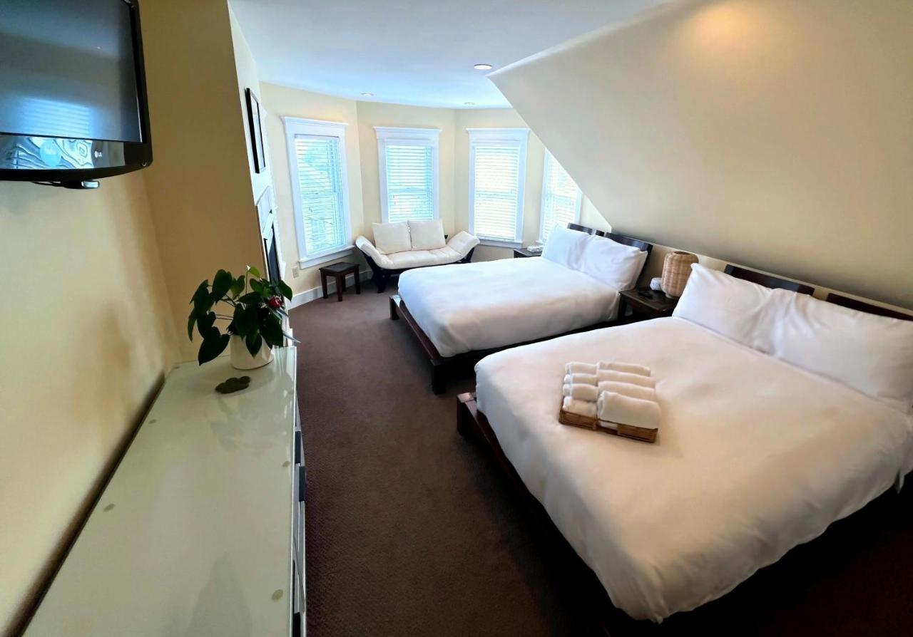 Double Room Two Double Beds Fireplace
