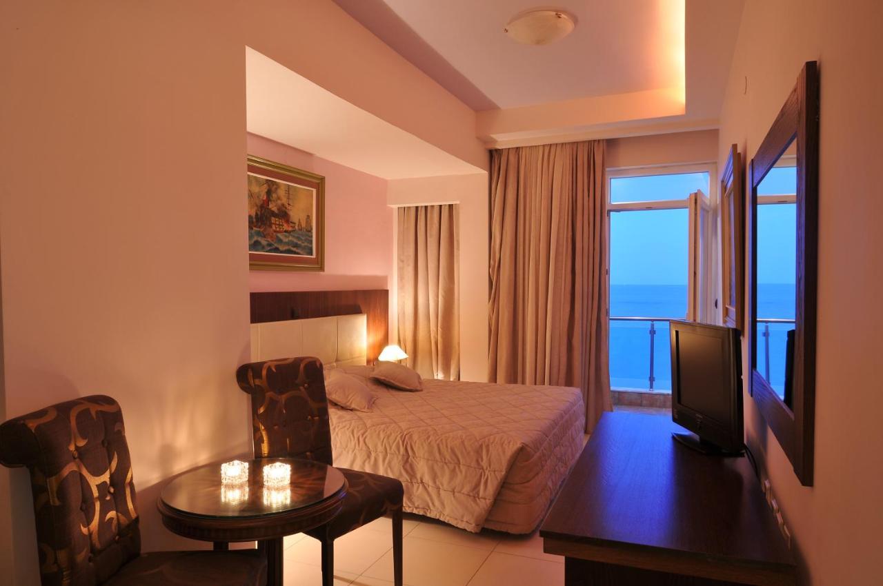 Quadruple Room with Sea View