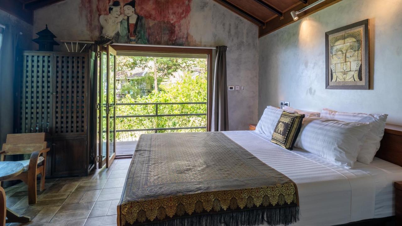 Bungalow with Sea View