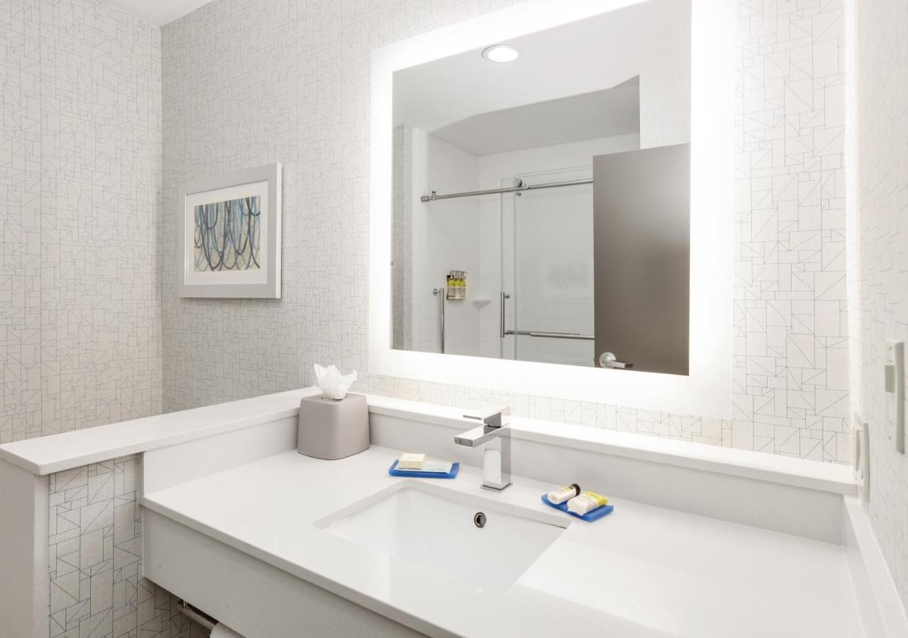 One-Bedroom Suite - Disability Access/Non-Smoking