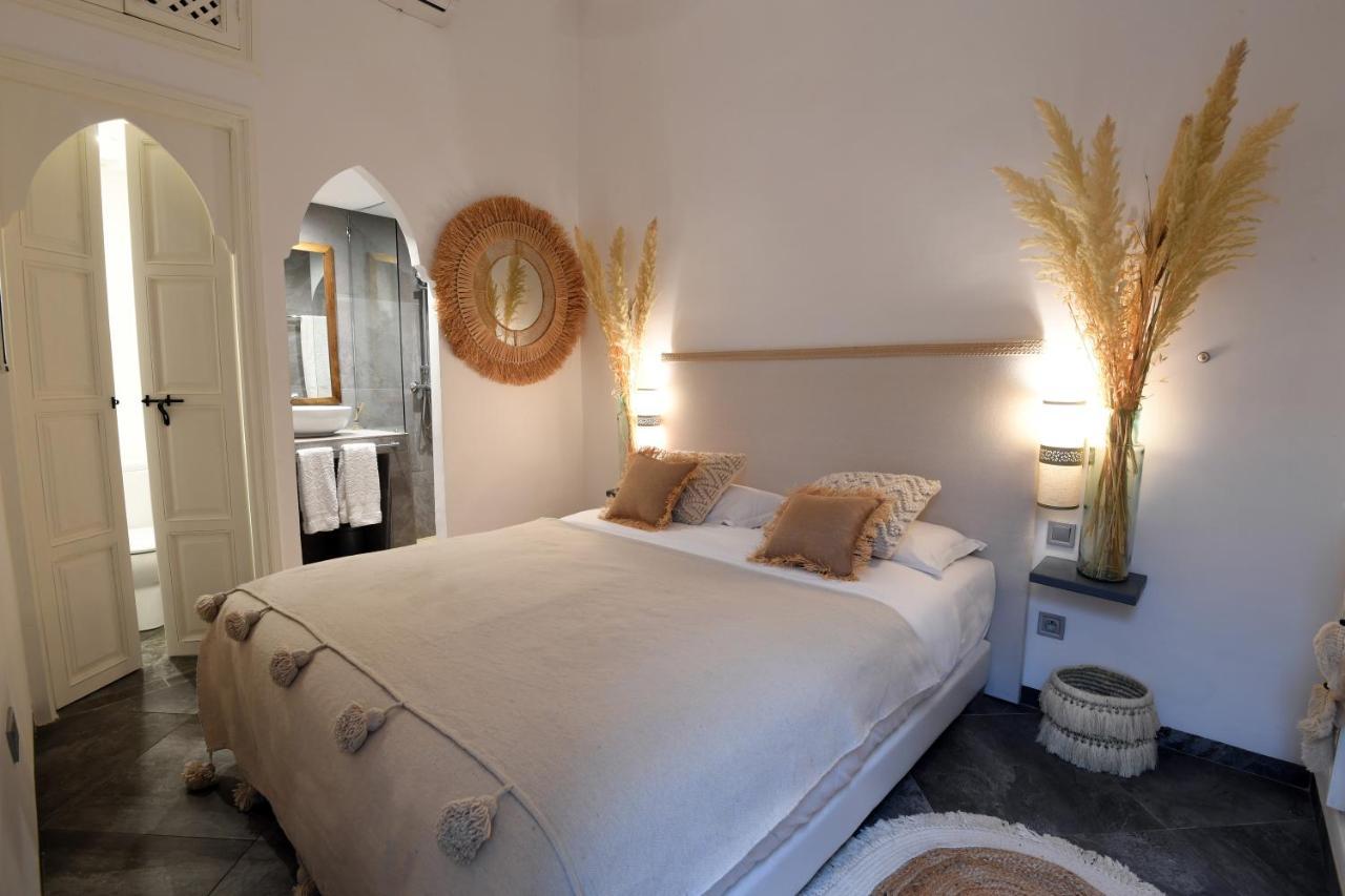 Double Room,1310398402:JPEG