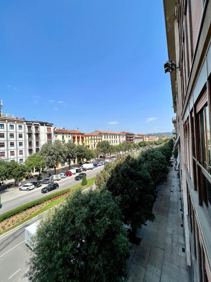 Apartamento con vistas y balcón