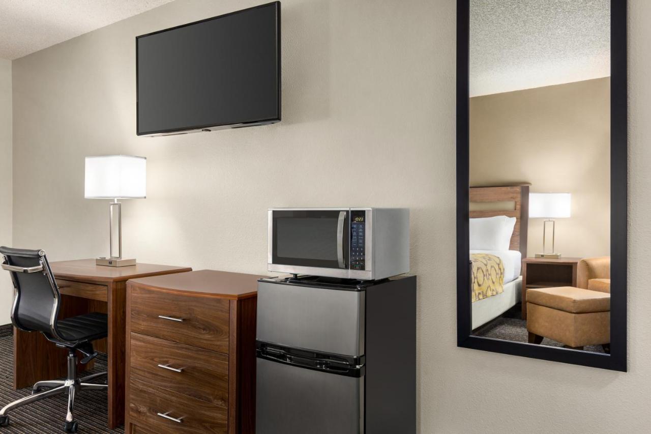 King Room - Mobility Access/Non-Smoking