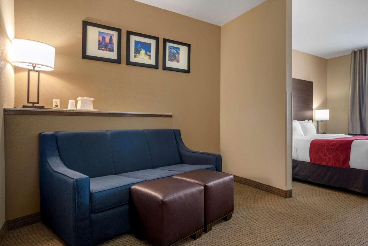 Queen Suite 2 Queen Beds Non-Smoking