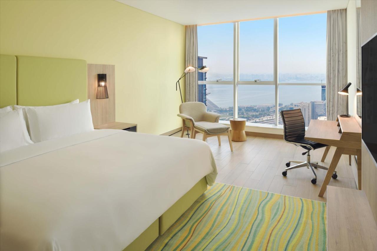 One Bedroom Apartment 1 King High Floor Beach Access,1413368906:JPEG