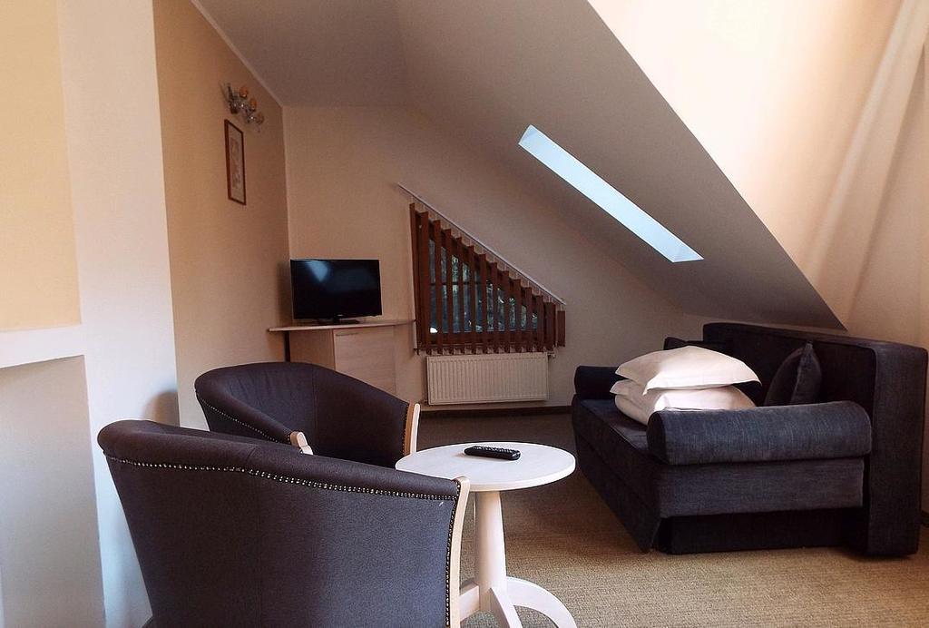 Standard Suite 3***