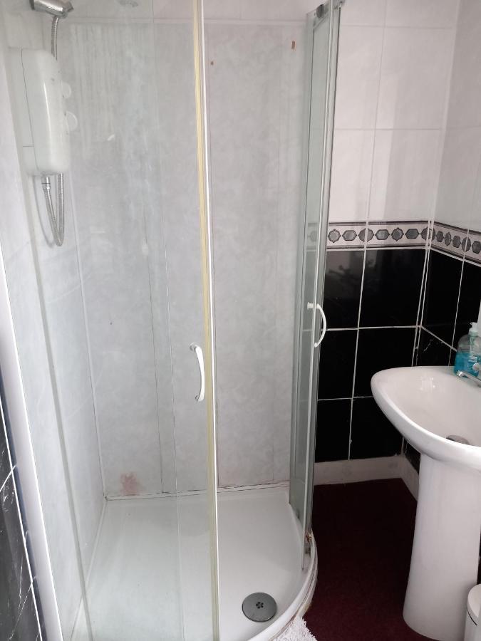 Triple Room with Shower