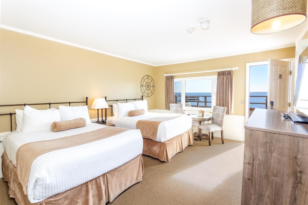 Superior Double Room Patio Sea view