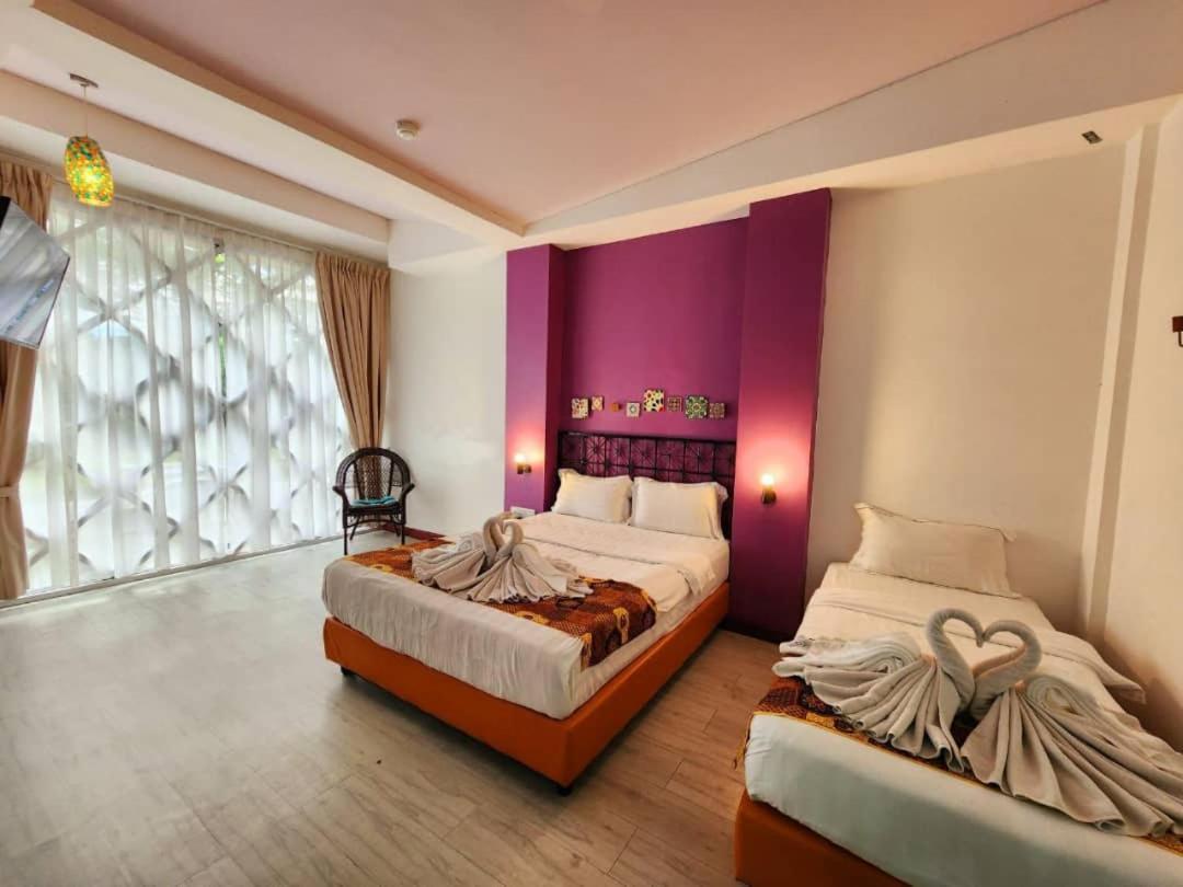 Deluxe Triple Room