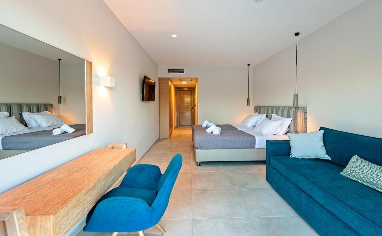 Deluxe Vierbettzimmer mit privatem Pool