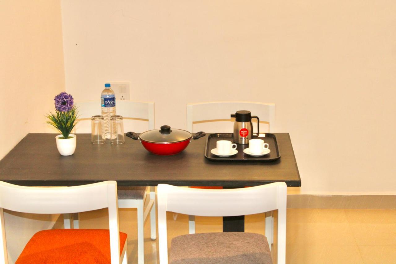 Three-Bedroom Apartment with Balcony
