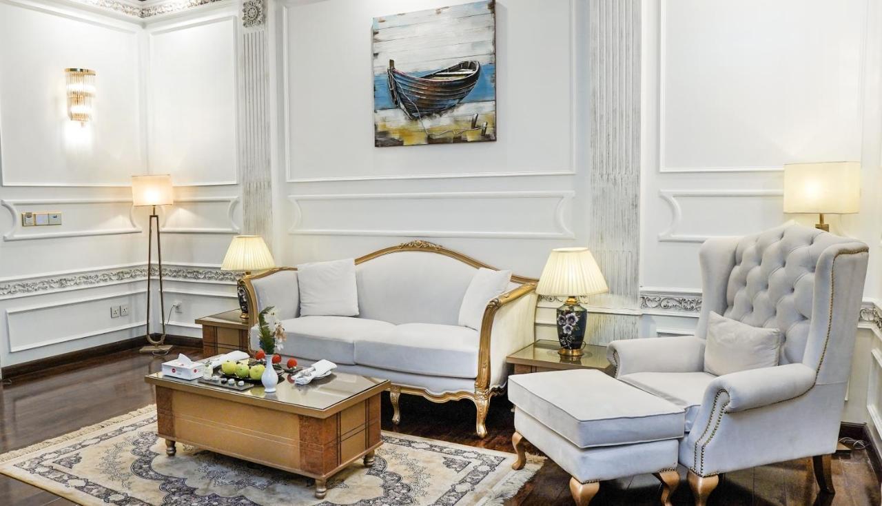 Majestic Suite with Lounge Access