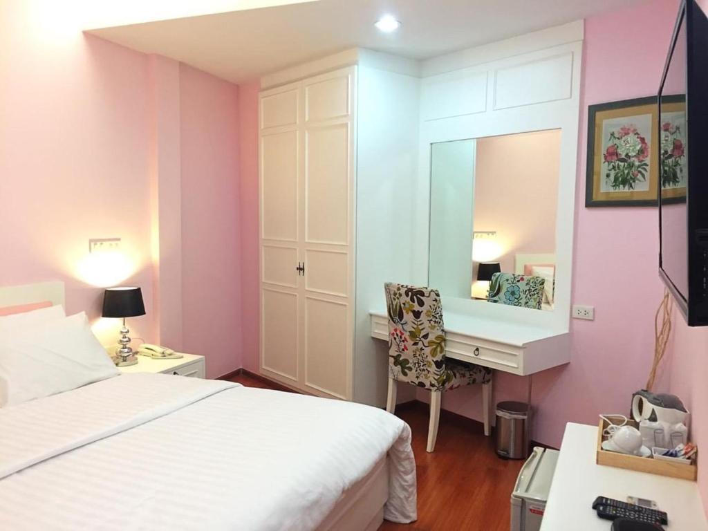 Small Double Room