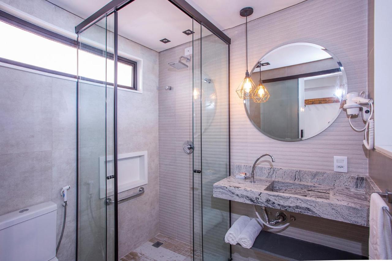 Deluxe Suite with Sea View