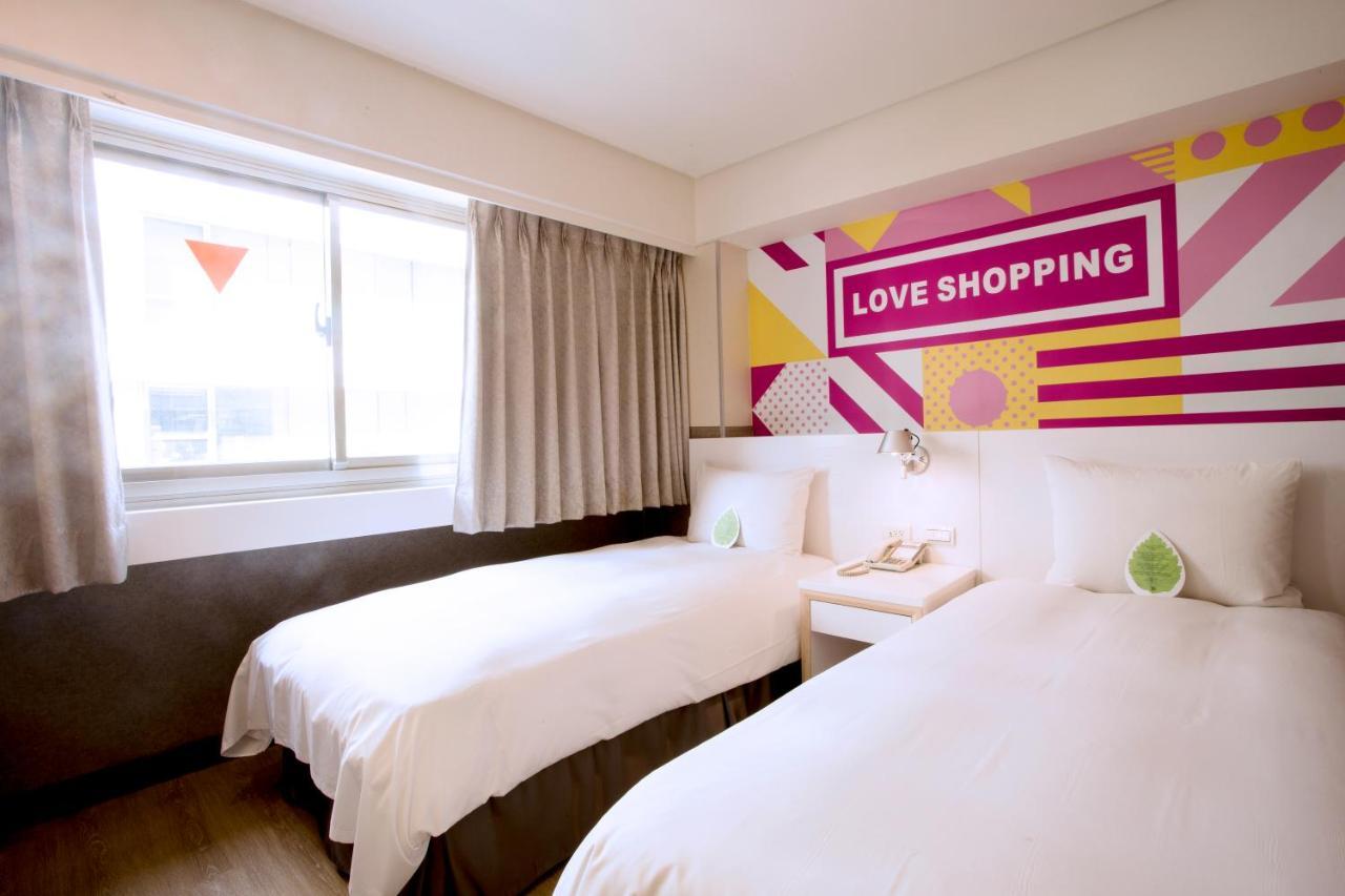 Twin Room,1317752788:JPEG
